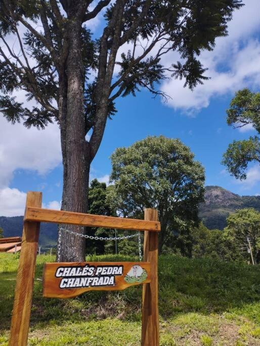 Chale Pedra Chanfrada 03 Gonçalves Exteriör bild
